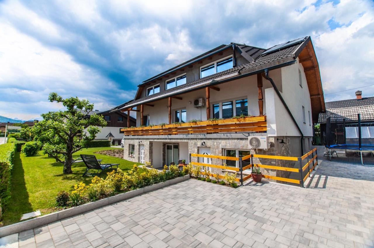 Apartments Ursus Bled Exterior photo